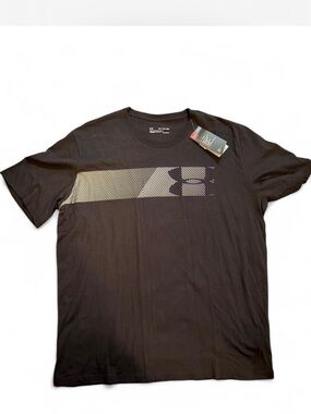 NWT Under Armour Black Short Sleeve Crew Tee with Gray Graphic Bar